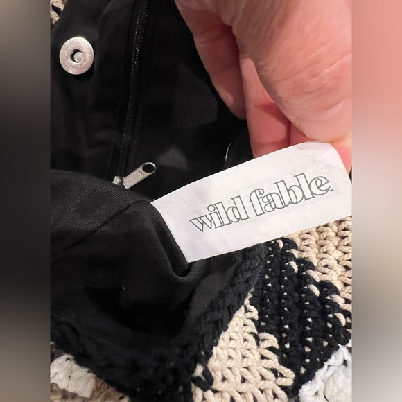 Wild Fable Black and Cream Crochet Shoulder Bag - Picture 6 of 9